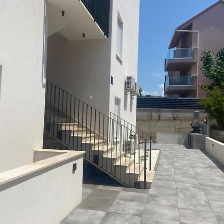 Villa Apartment Joel Trogir Extérieur photo